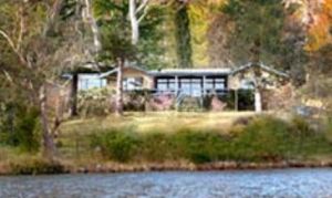Blue Mountains Lakeside Bed and Breakfast - Surfers Gold Coast