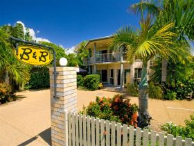 While Away Bed and Breakfast - Surfers Gold Coast